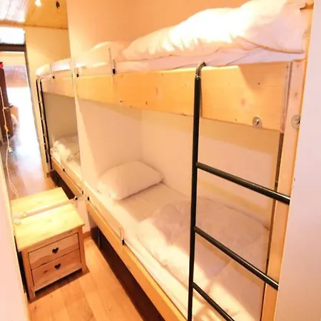 2 For 6 People Apartment